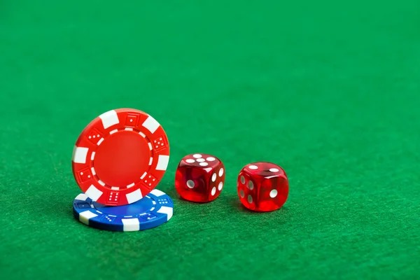 Macau Pools live roulette table on mobile phone screen